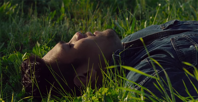 The framing in this film is exquisite. Mercenary (Mercenaire). Image Credit: Ad Vitam. 