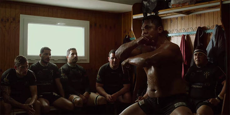 The power of Toki Pilioko's voice. Mercenary (Mercenaire). Image Credit: Ad Vitam.