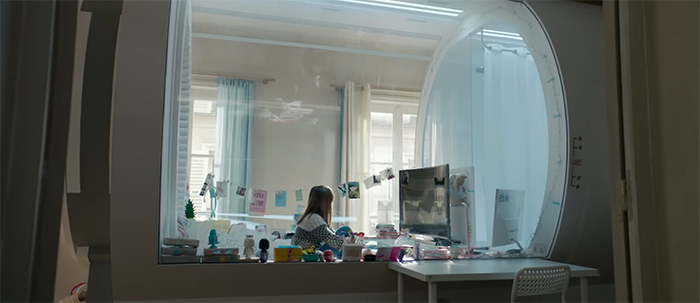 Just a Breath Away/Hold Your Breath (Dans la Brume). Image Credit: Mars Distribution.