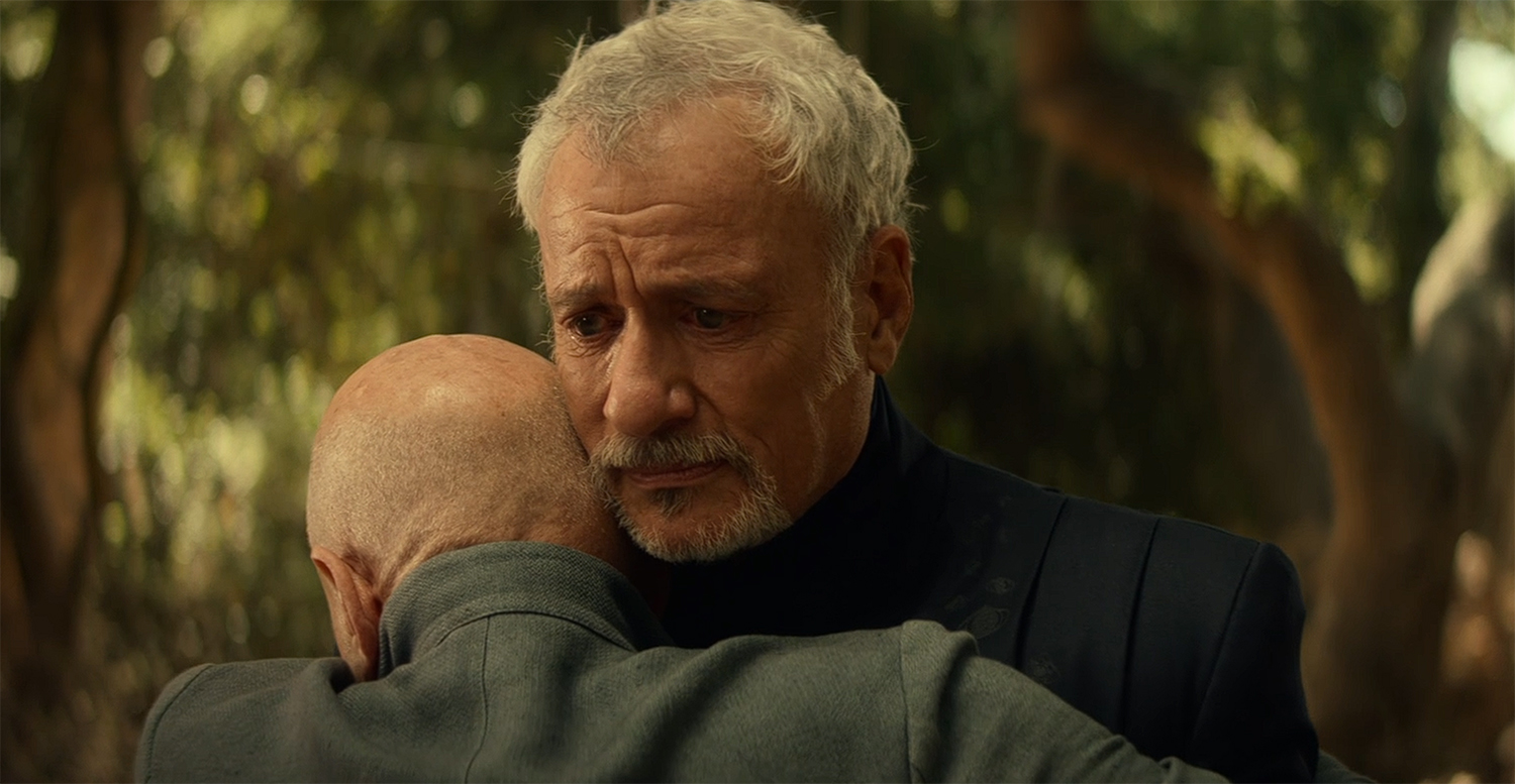 Q and Picard say a final farewell