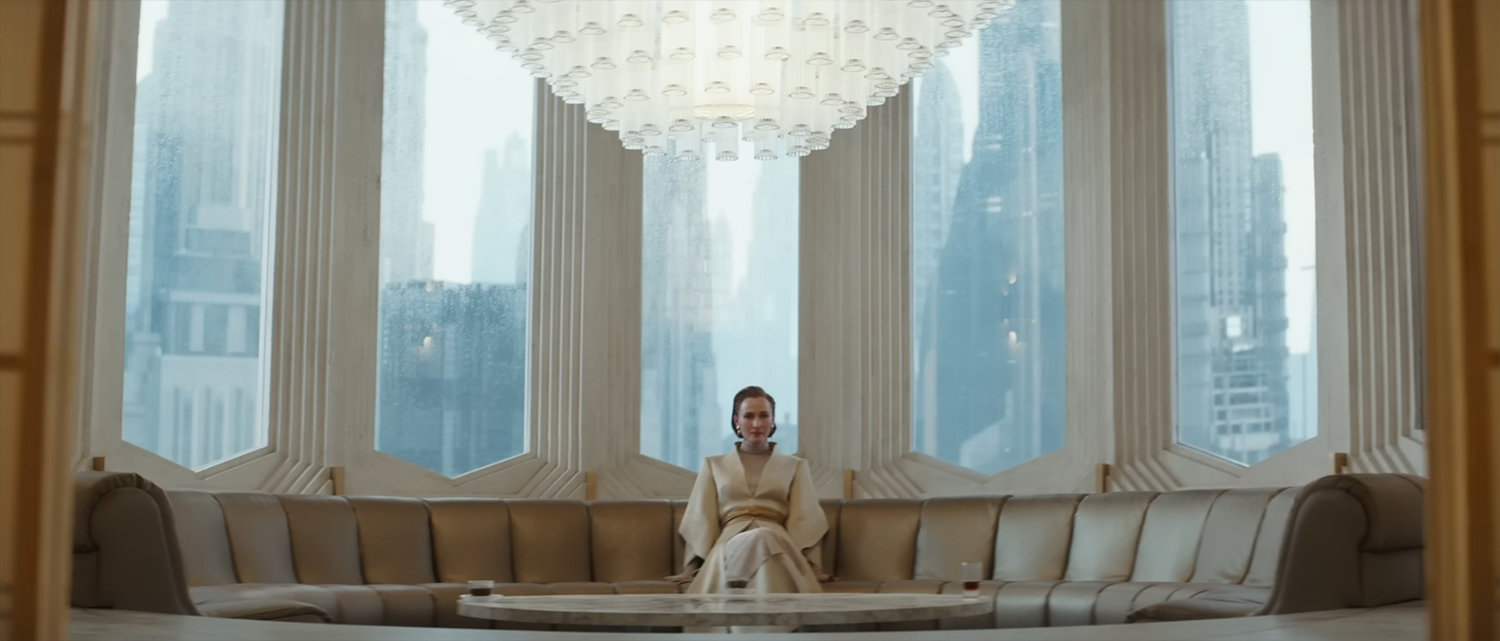 Mon Mothma sits alone, isolated.