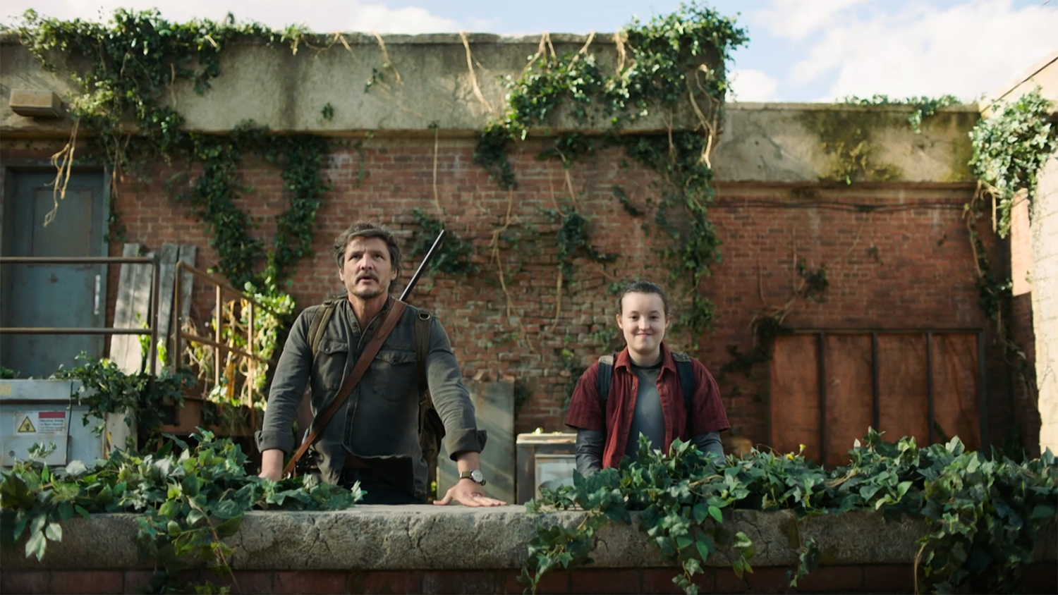 Joel and Ellie look out over Salt Lake City.