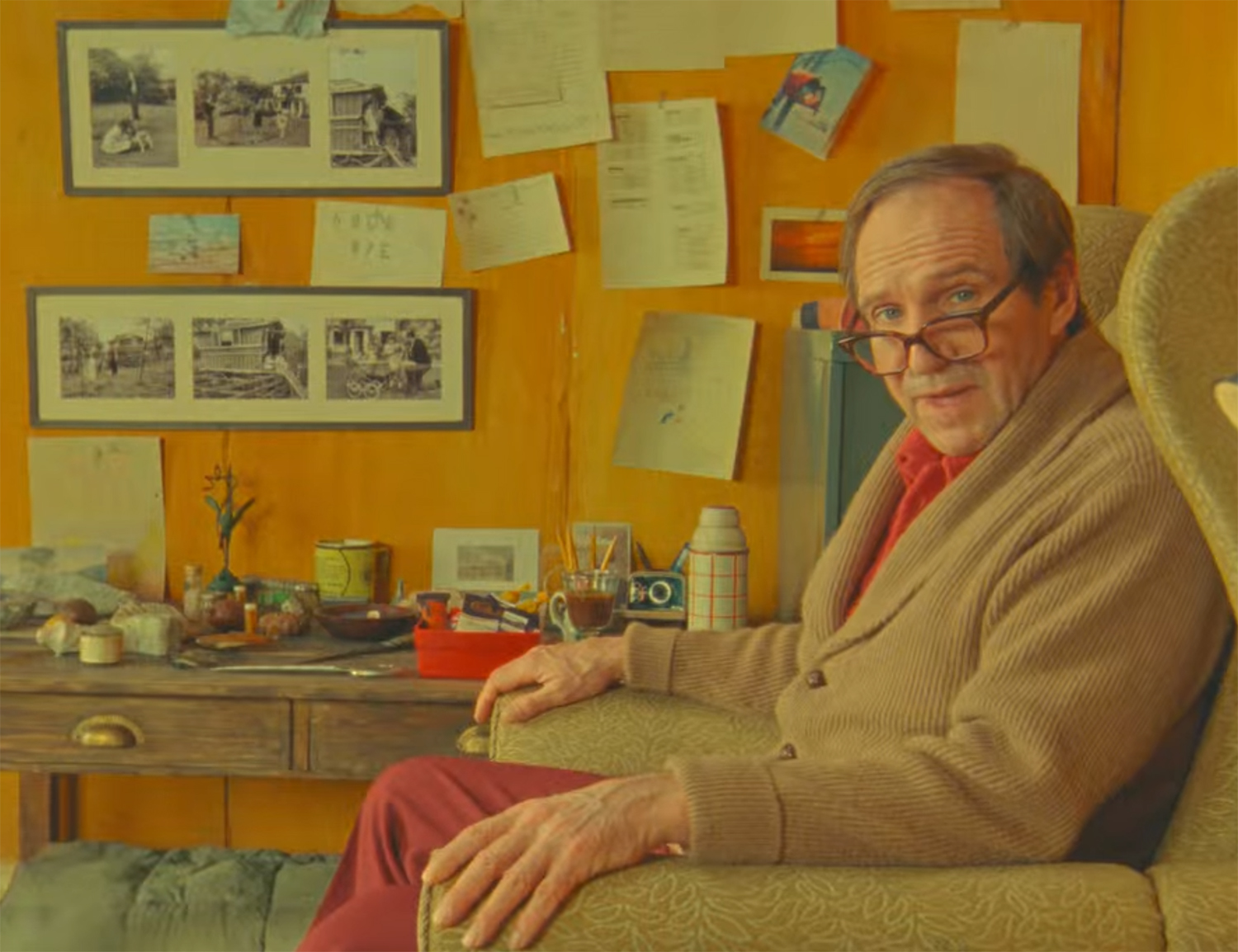 Roald Dahl narrating the story.