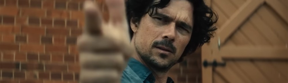 a journalist works something out.