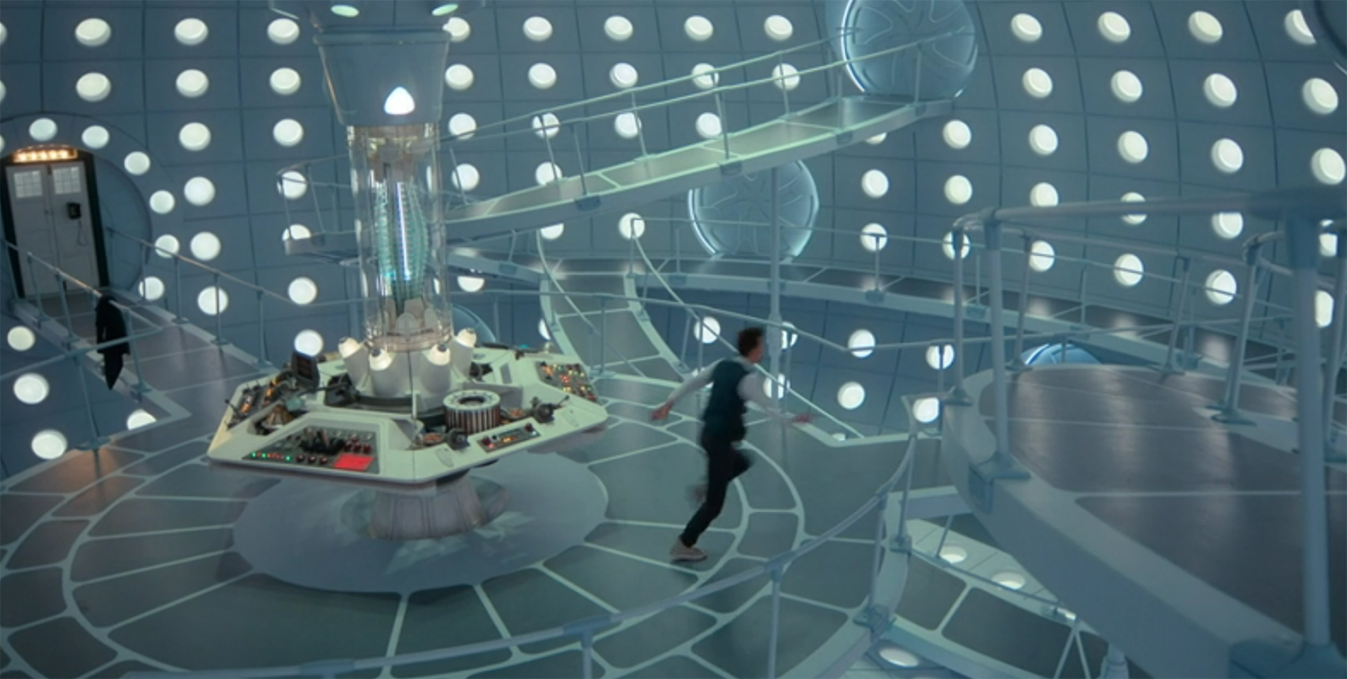David Tennant running through the new TARDIS set.
