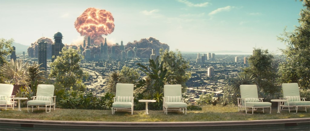 Destruction of Los Angles by nuclear weapons.