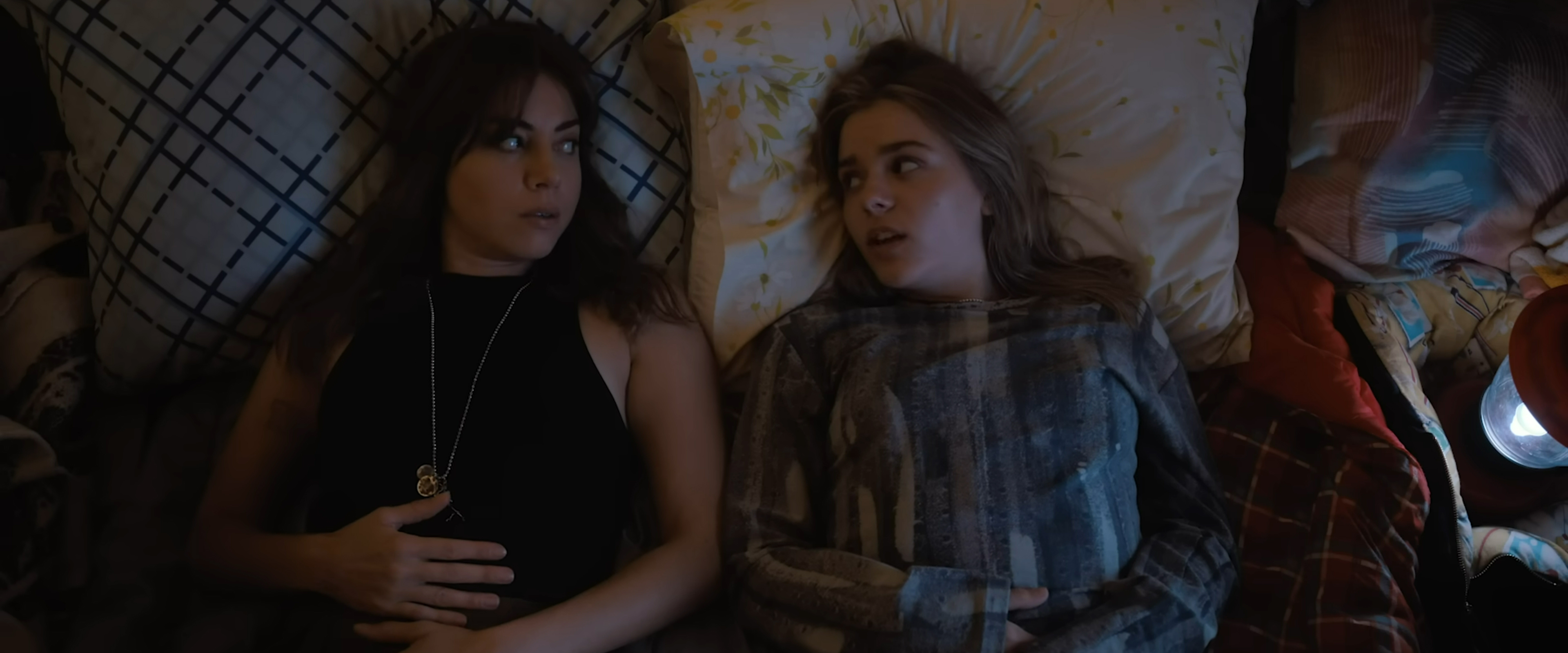 Elliott (39) talks to Elliott (18)