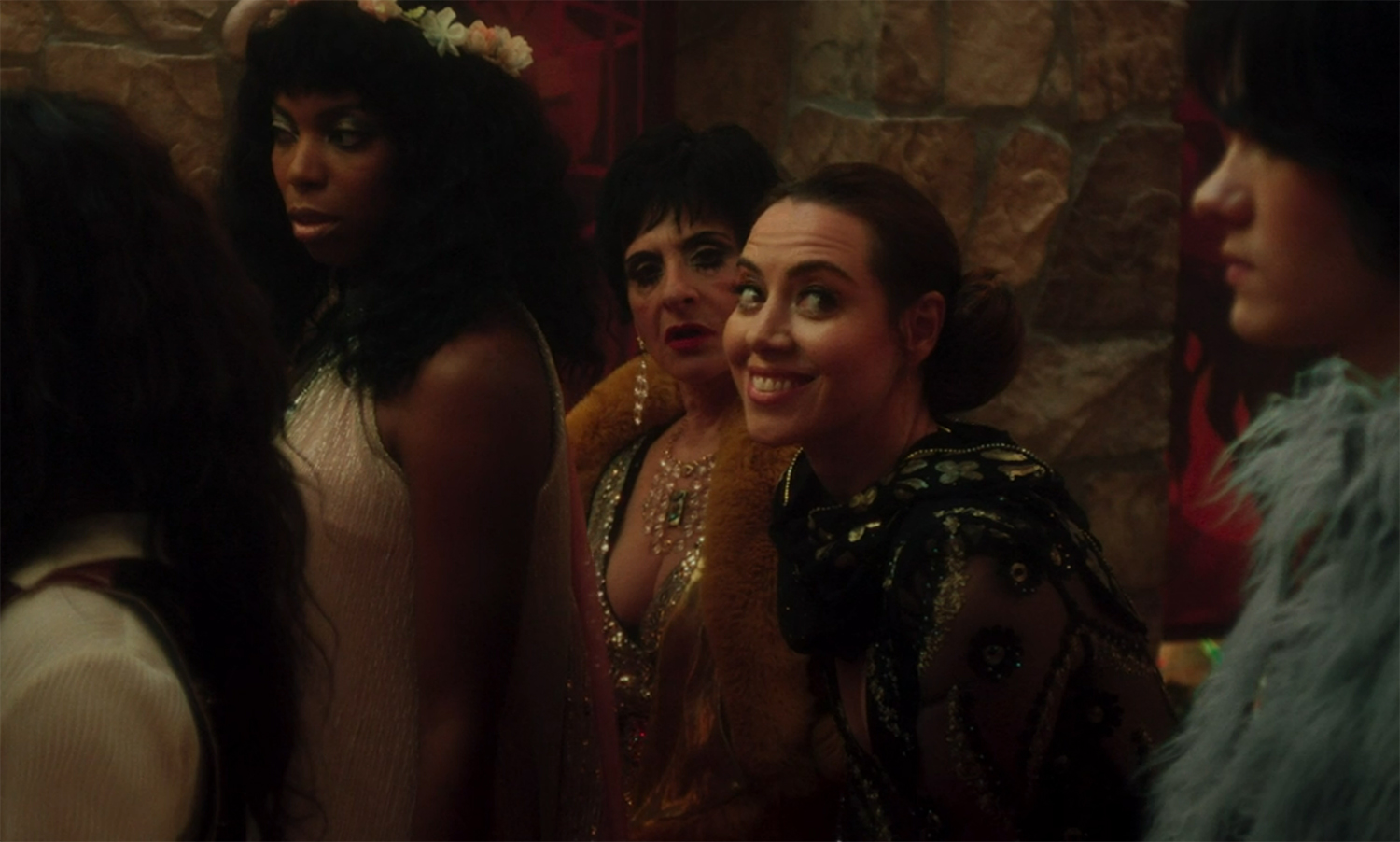 Rio Vidal (Aubrey Plaza) smiles.