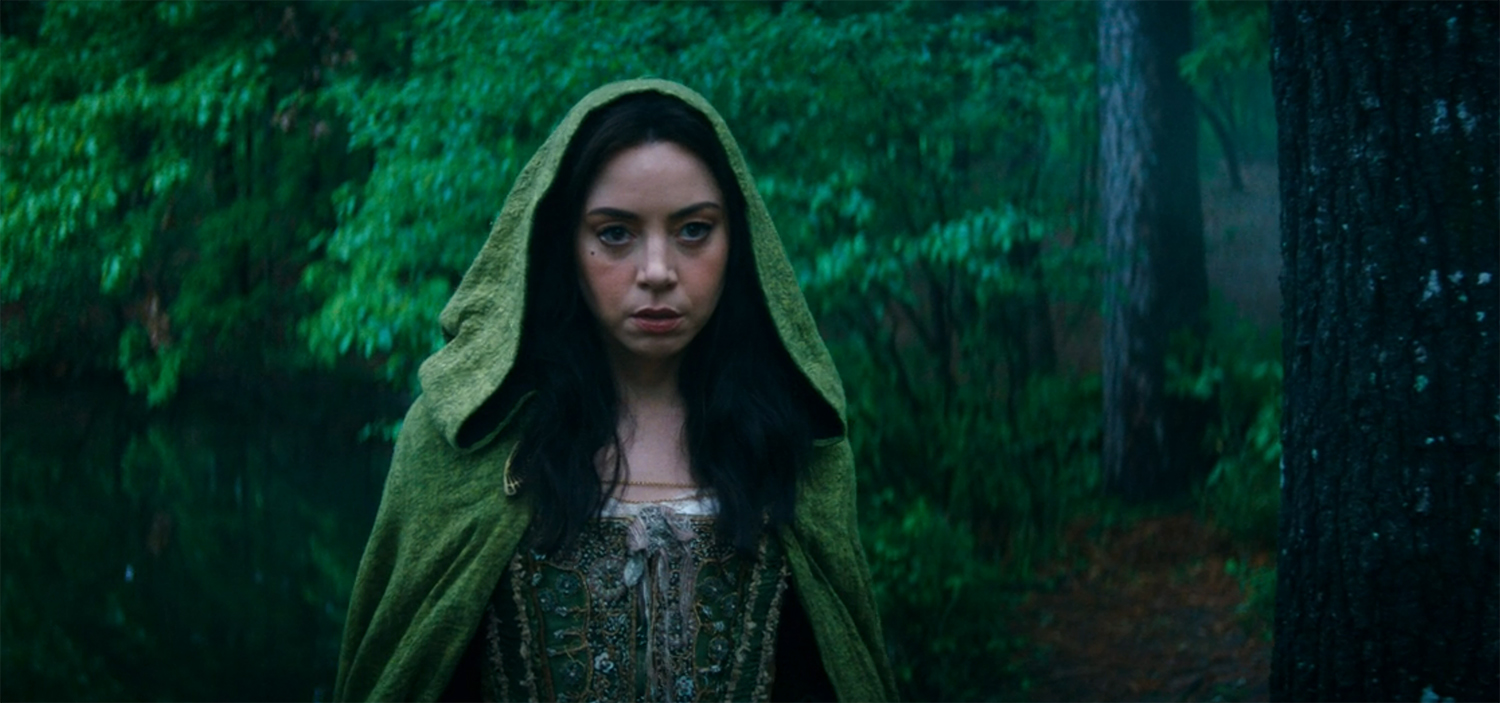 Death arrives at a birth.