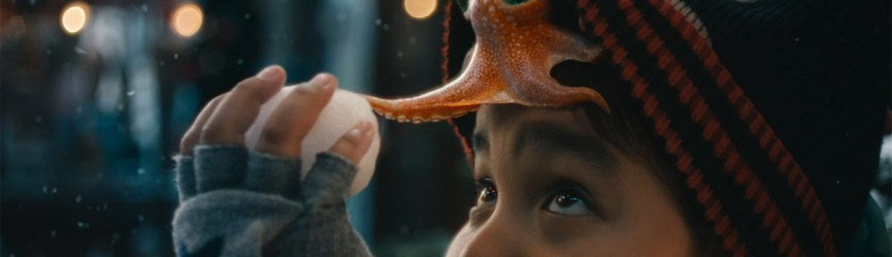 The Octopus reaches for a snowball.