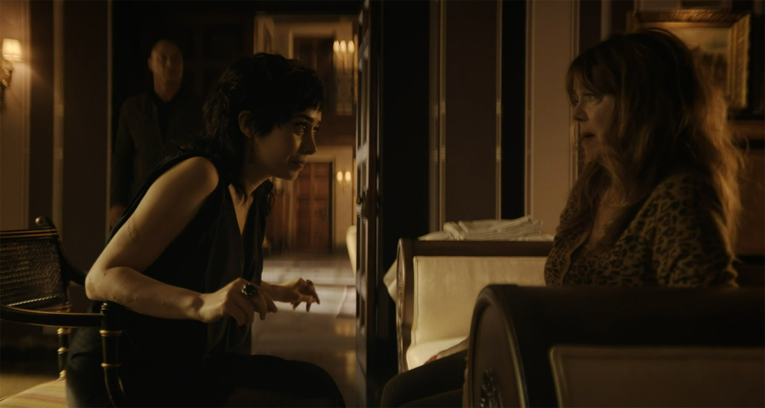 Sofia and Francis spar.