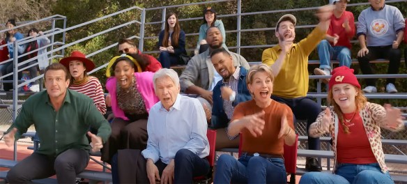 All the team support Alice's soccer. 